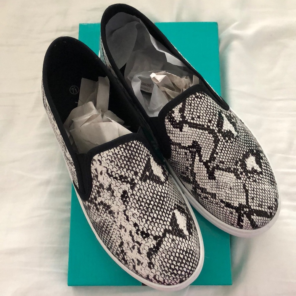 This years HOTTEST print!!! Snakeskin Slip-ons
